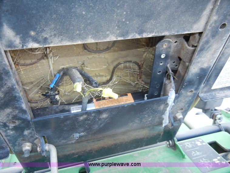 image for item M9537 John Deere 777 Z-TRAK mower