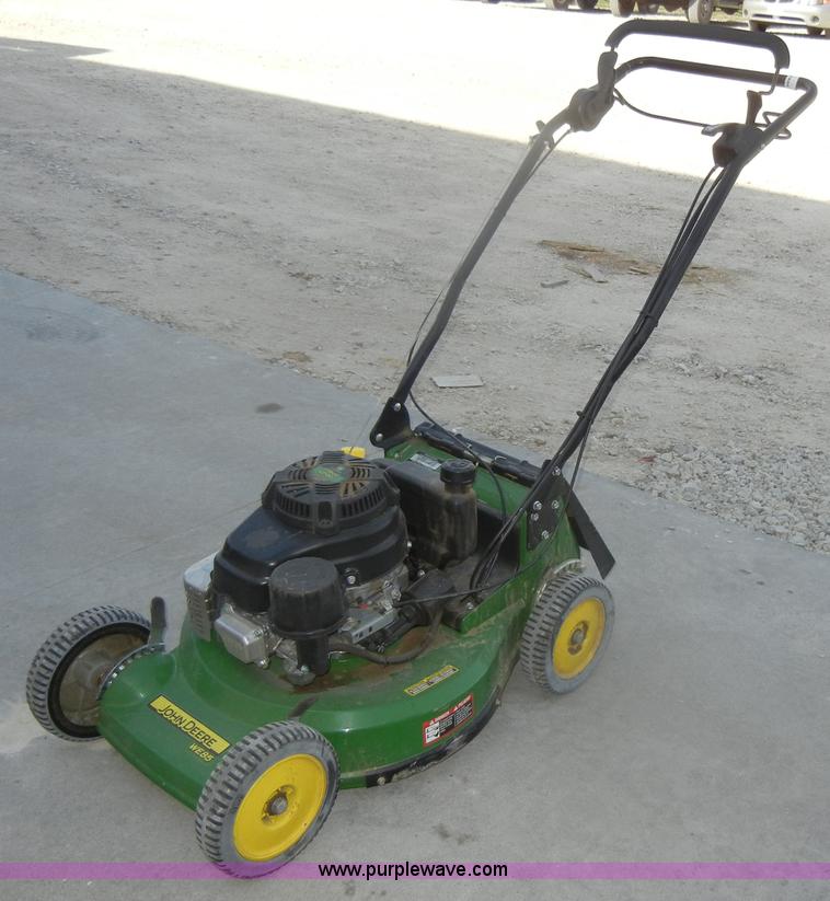 image for item M9538 John Deere WE85 push mower with bagger