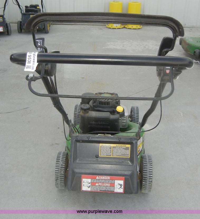 image for item M9538 John Deere WE85 push mower with bagger
