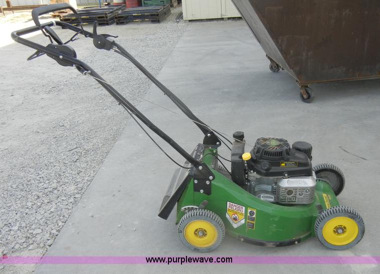 image for item M9538 John Deere WE85 push mower with bagger