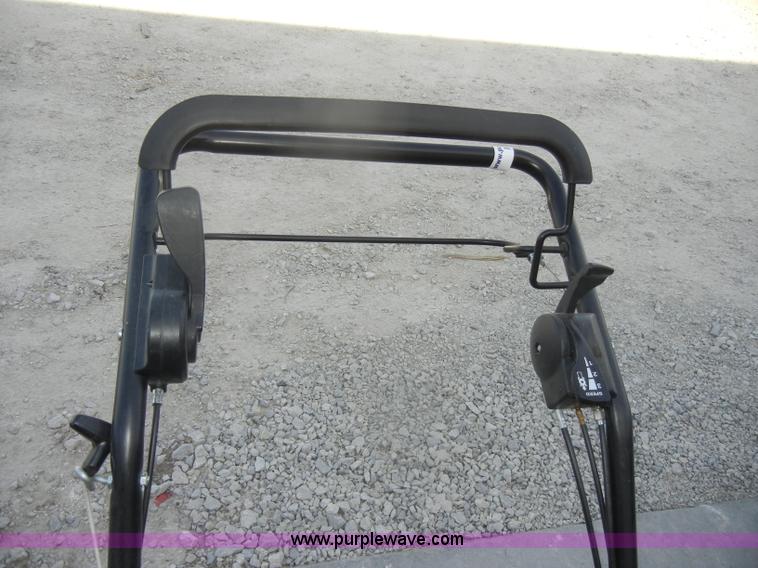 image for item M9538 John Deere WE85 push mower with bagger