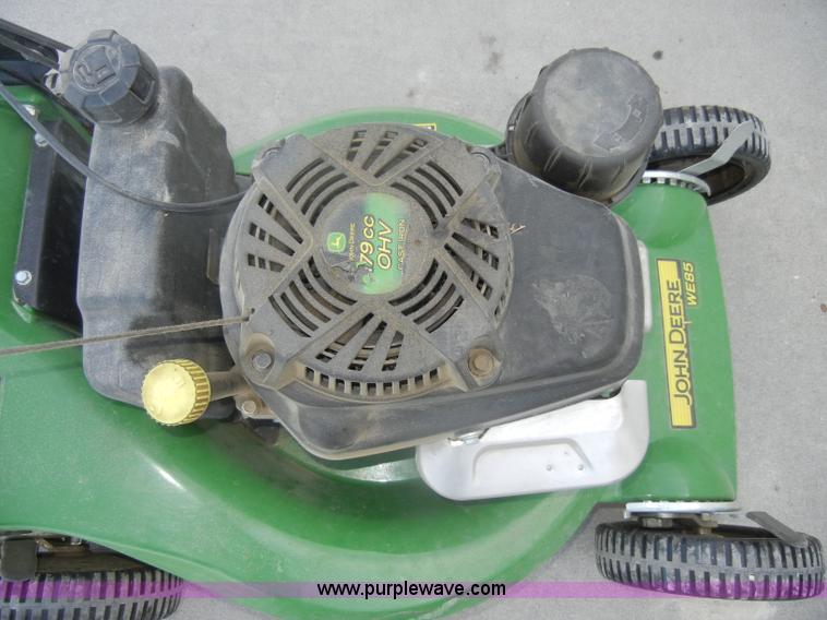 image for item M9539 John Deere WE85 push mower with bagger