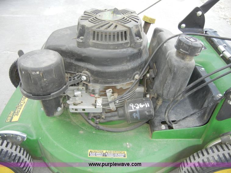 image for item M9539 John Deere WE85 push mower with bagger