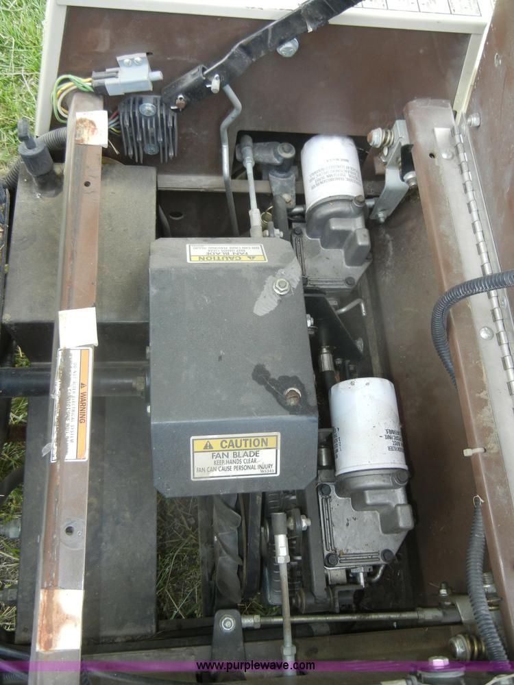 image for item M9546 Grasshopper 725 ZTR lawn mower