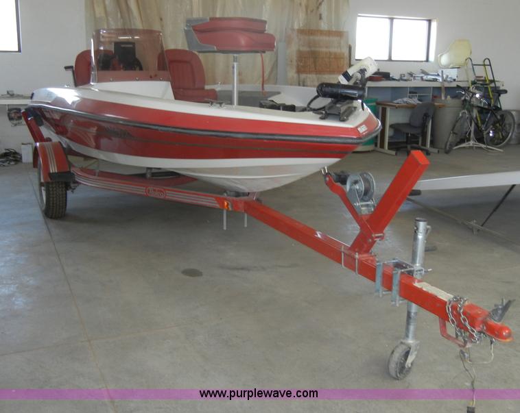 image for item N9755 1990 Skeeter S-50 boat