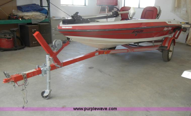 image for item N9755 1990 Skeeter S-50 boat