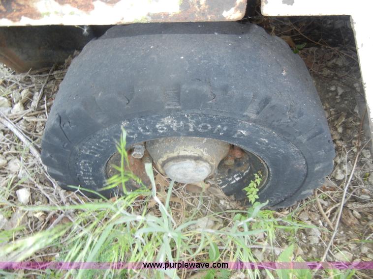 image for item N9775 1985 Yang Iron Works Powerlift FD25 diesel forklift