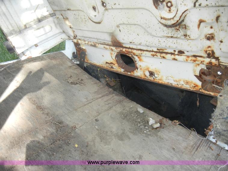 image for item N9775 1985 Yang Iron Works Powerlift FD25 diesel forklift