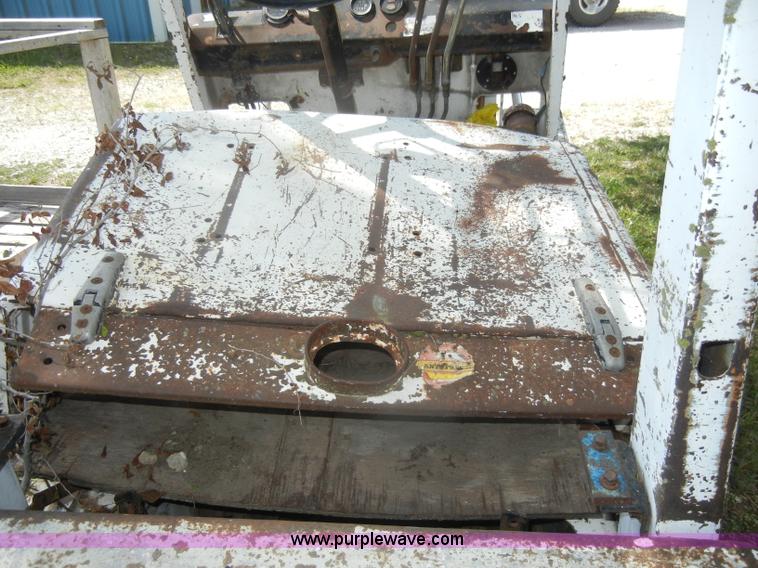 image for item N9775 1985 Yang Iron Works Powerlift FD25 diesel forklift