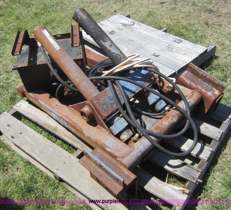 image for item V9089 Bed hoist with tank