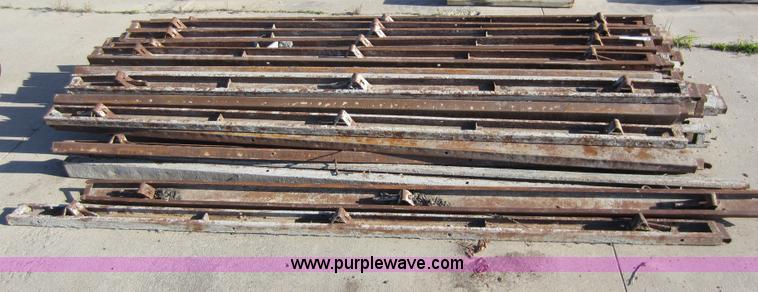 image for item V9094 Approximately (45) 4" concrete forms