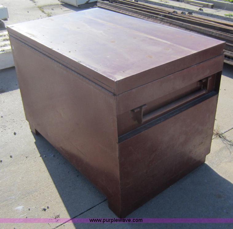 image for item V9095 Jobox metal storage box