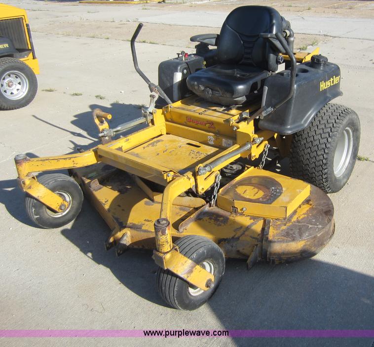 image for item V9097 2005 Hustler Super Z lawn mower