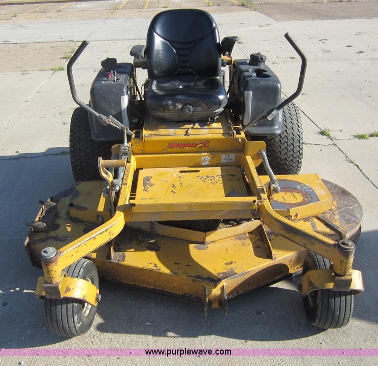 image for item V9097 2005 Hustler Super Z lawn mower