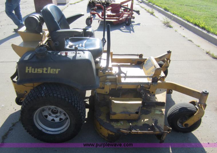 image for item V9097 2005 Hustler Super Z lawn mower