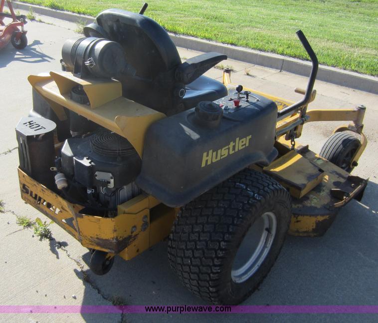 image for item V9097 2005 Hustler Super Z lawn mower