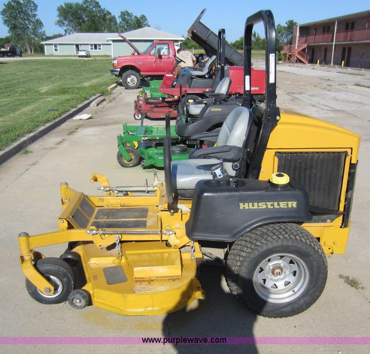 image for item V9098 2008 Hustler Z lawn mower