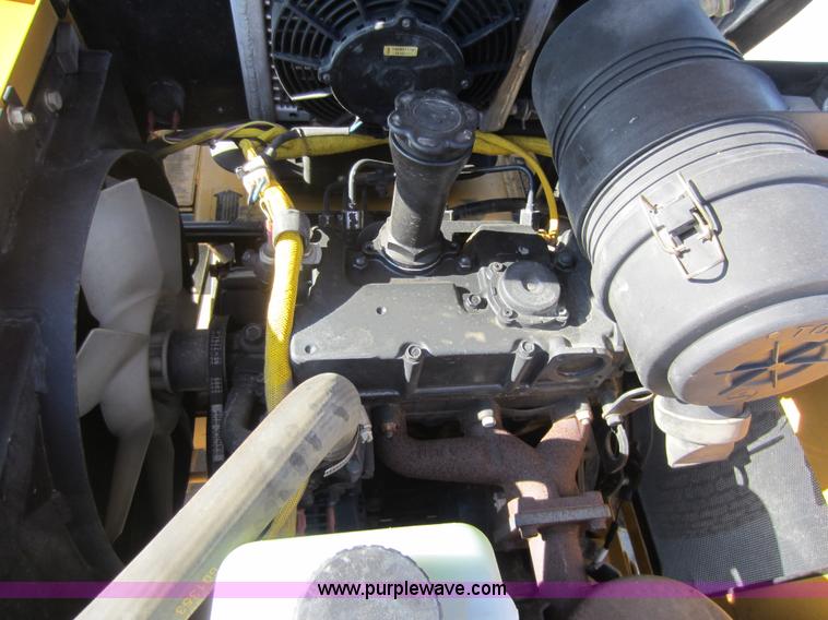 image for item V9098 2008 Hustler Z lawn mower