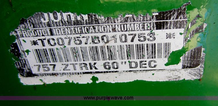 image for item V9099 2002 John Deere 757 lawn mower