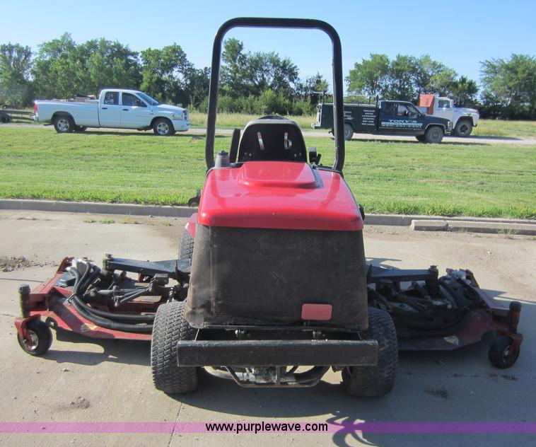 image for item V9100 Toro Groundsmaster 4000D lawn mower