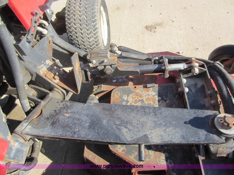 image for item V9100 Toro Groundsmaster 4000D lawn mower