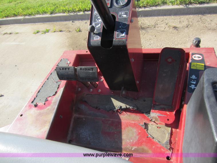 image for item V9100 Toro Groundsmaster 4000D lawn mower