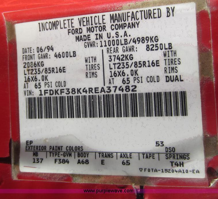 image for item V9102 1994 Ford F350 XL flatbed pickup truck