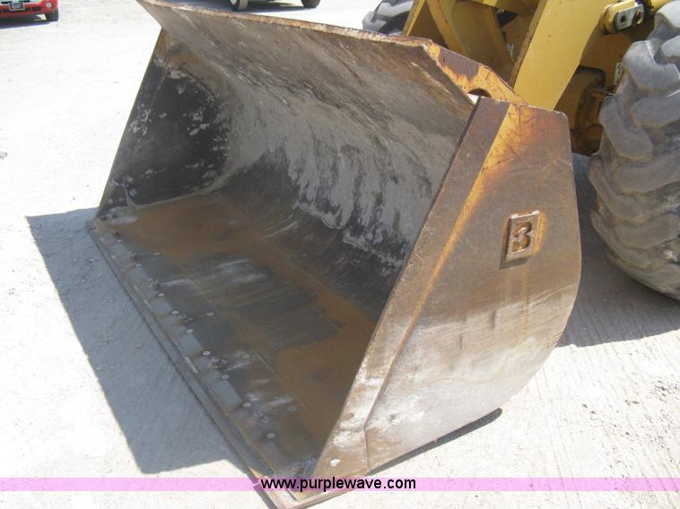 image for item A6395 1995 Caterpillar 938F wheel loader