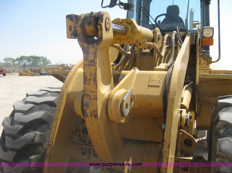 image for item A6395 1995 Caterpillar 938F wheel loader