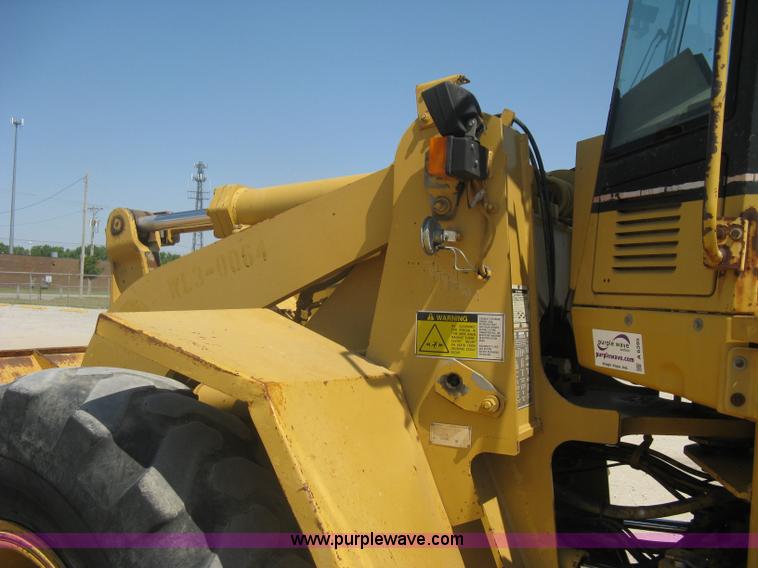 image for item A6395 1995 Caterpillar 938F wheel loader