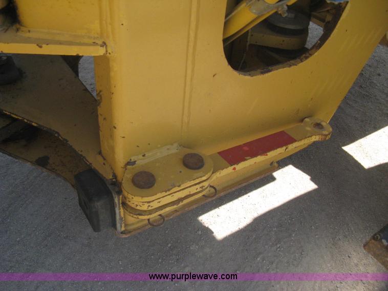image for item A6395 1995 Caterpillar 938F wheel loader