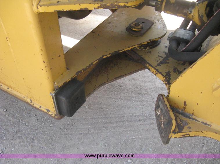 image for item A6395 1995 Caterpillar 938F wheel loader