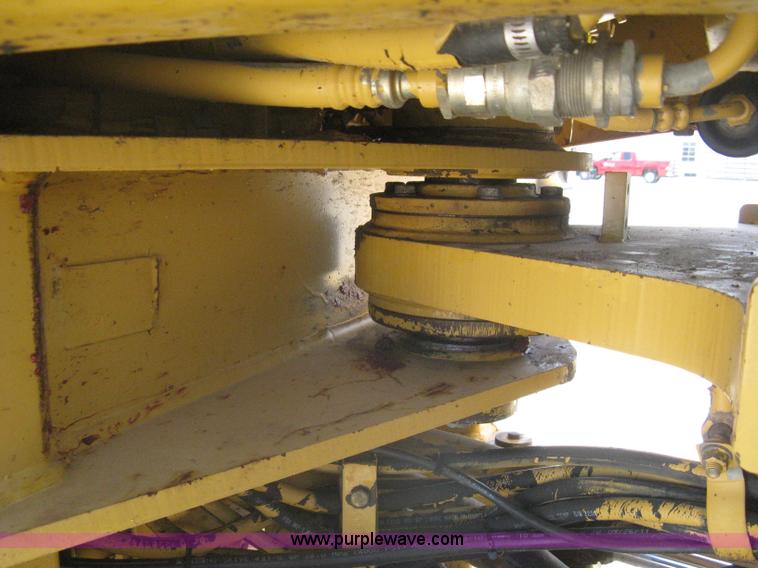 image for item A6395 1995 Caterpillar 938F wheel loader