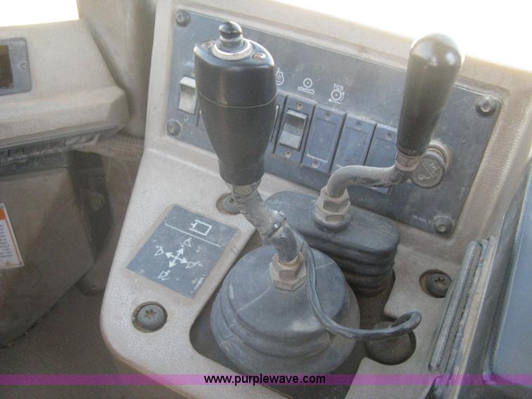 image for item A6395 1995 Caterpillar 938F wheel loader