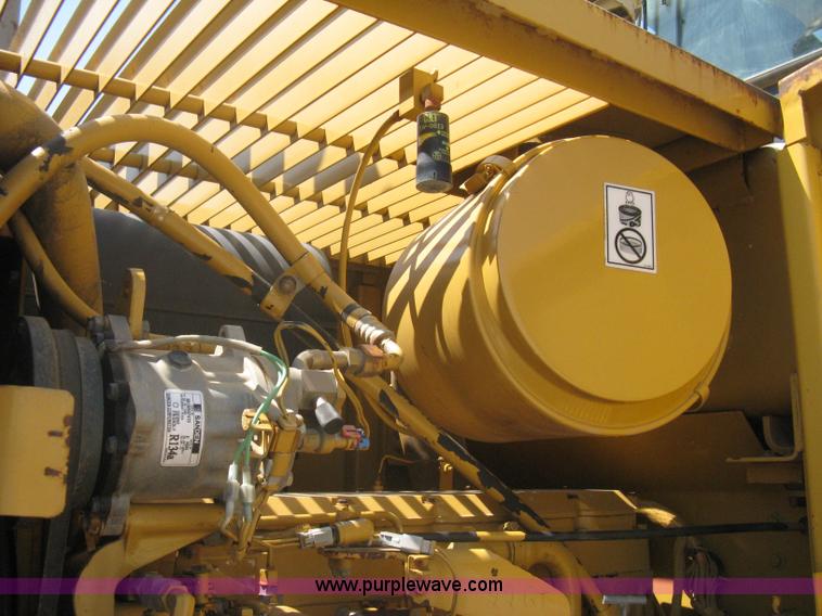 image for item A6395 1995 Caterpillar 938F wheel loader