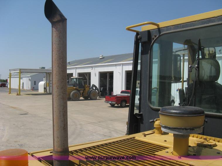 image for item A6395 1995 Caterpillar 938F wheel loader