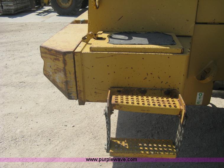image for item A6395 1995 Caterpillar 938F wheel loader