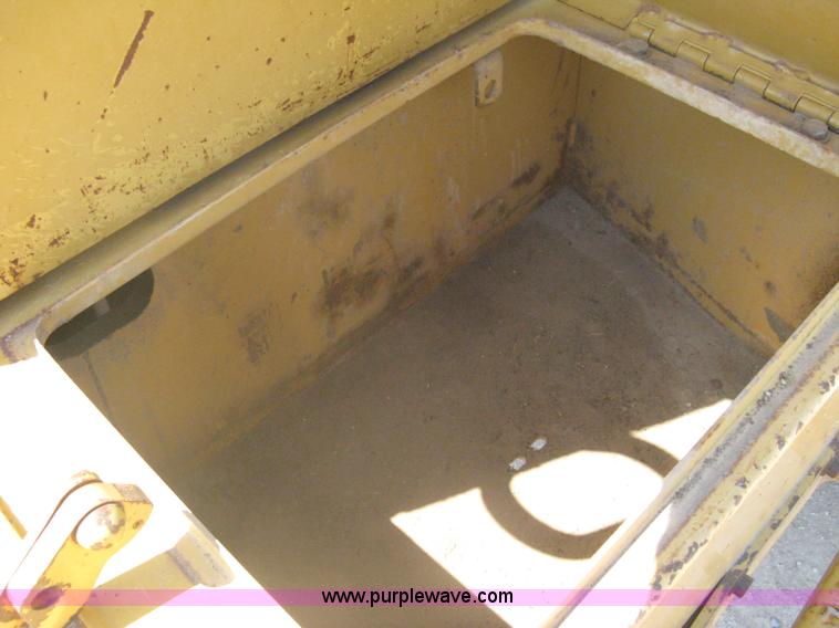 image for item A6395 1995 Caterpillar 938F wheel loader