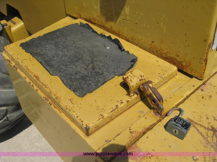 image for item A6395 1995 Caterpillar 938F wheel loader