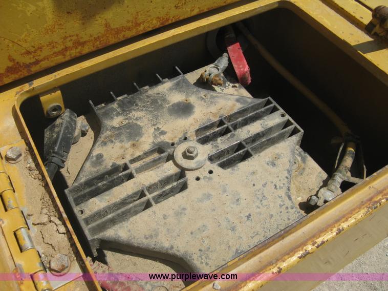 image for item A6395 1995 Caterpillar 938F wheel loader