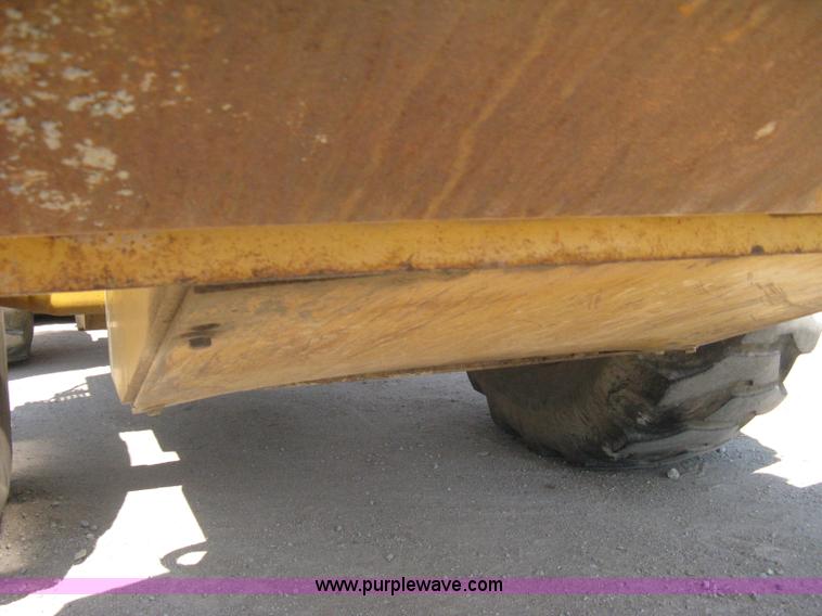 image for item A6395 1995 Caterpillar 938F wheel loader