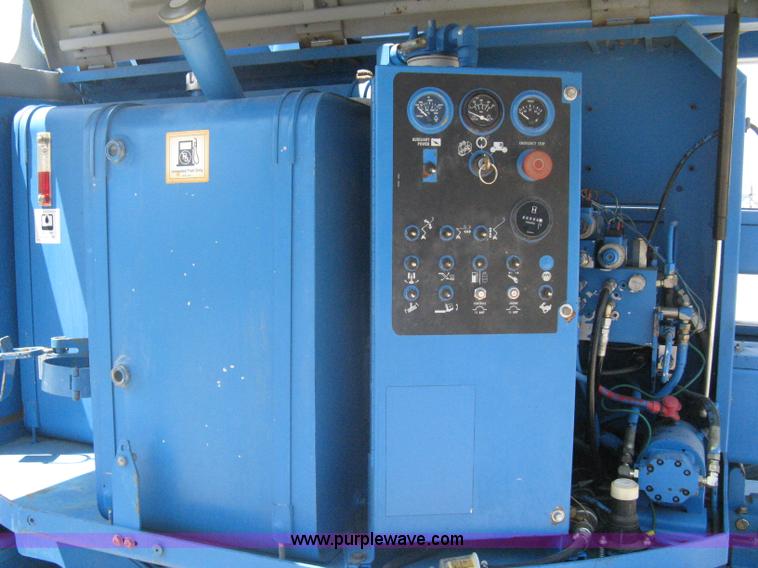 image for item A6402 1996 Genie Z-60/34 articulating boom lift