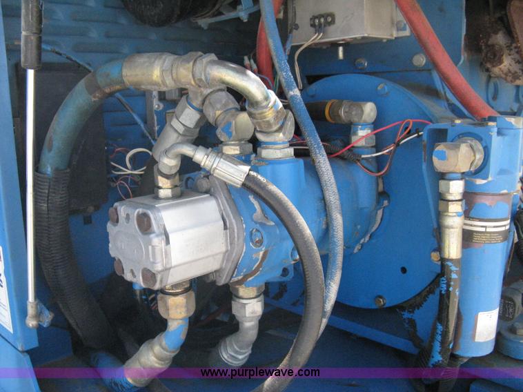 image for item A6402 1996 Genie Z-60/34 articulating boom lift