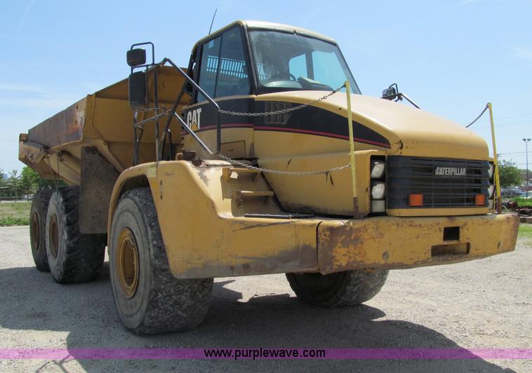 image for item A8313 2004 Caterpillar 740 articulated dump truck
