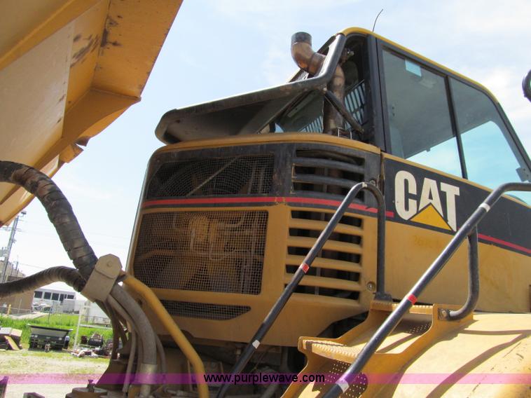 image for item A8313 2004 Caterpillar 740 articulated dump truck