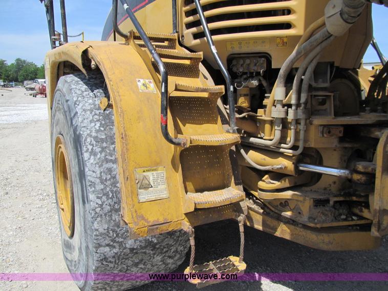 image for item A8313 2004 Caterpillar 740 articulated dump truck