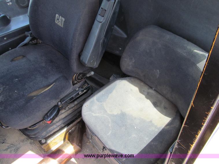 image for item A8313 2004 Caterpillar 740 articulated dump truck