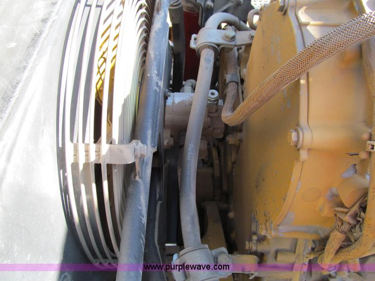 image for item A8313 2004 Caterpillar 740 articulated dump truck