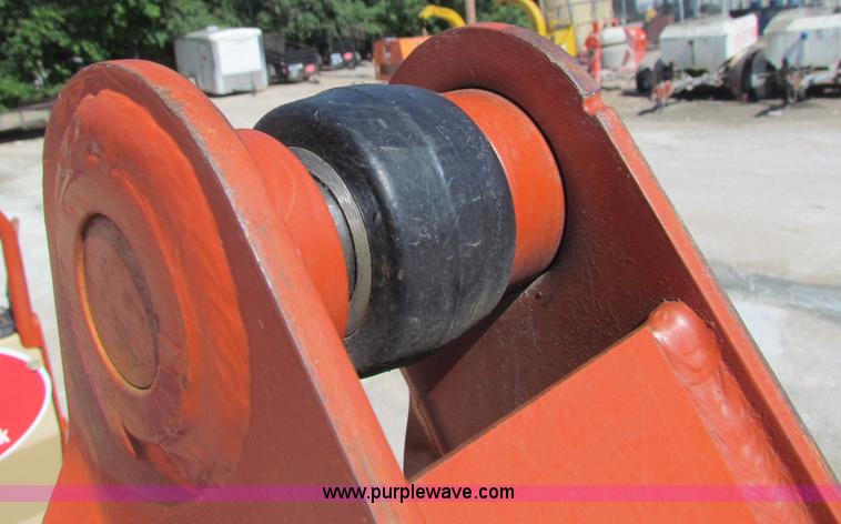 image for item B1304 2005 Ditch Witch RT40 trencher