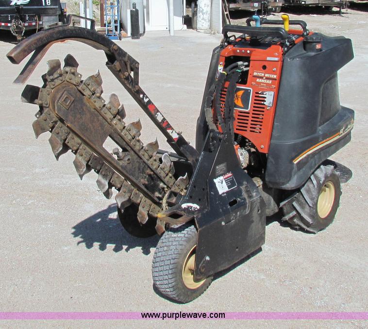image for item B1305 2008 Ditch Witch R150 walk behind trencher